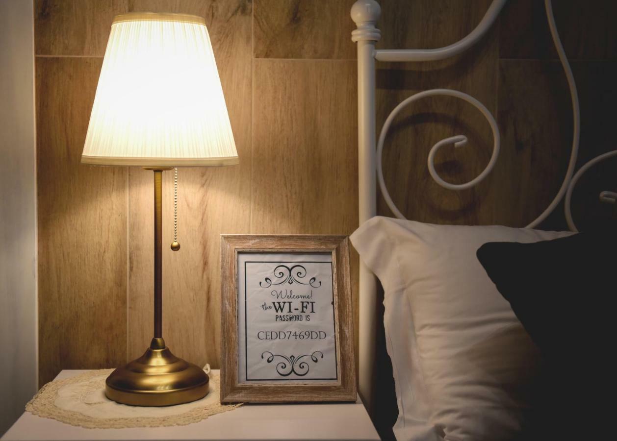 סלרנו Elegant B&B - Il Vicolo Storico מראה חיצוני תמונה